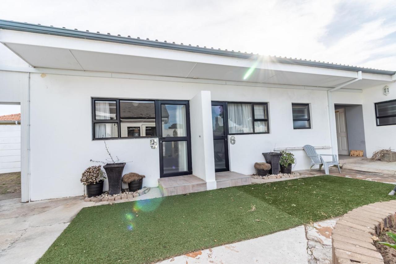 Cashmere Suites Port Elizabeth Buitenkant foto
