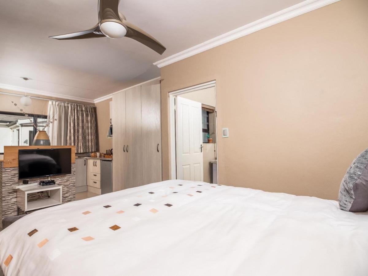 Cashmere Suites Port Elizabeth Buitenkant foto