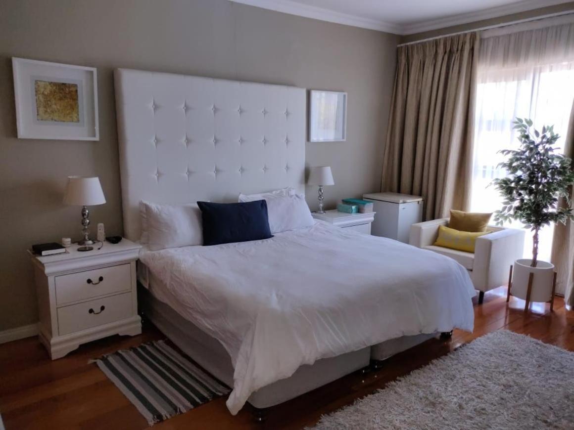 Cashmere Suites Port Elizabeth Buitenkant foto